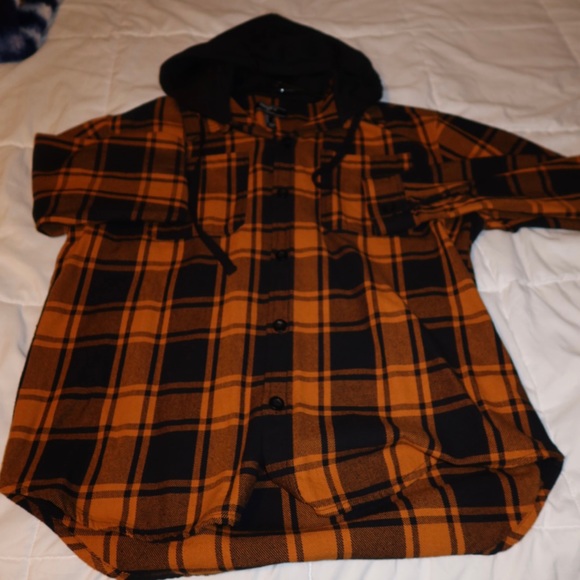 Checkered brown hoodie flannel - Picture 6 of 7